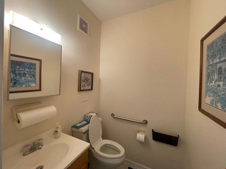 725 N A1A Suite D105 Jupiter FL 33477