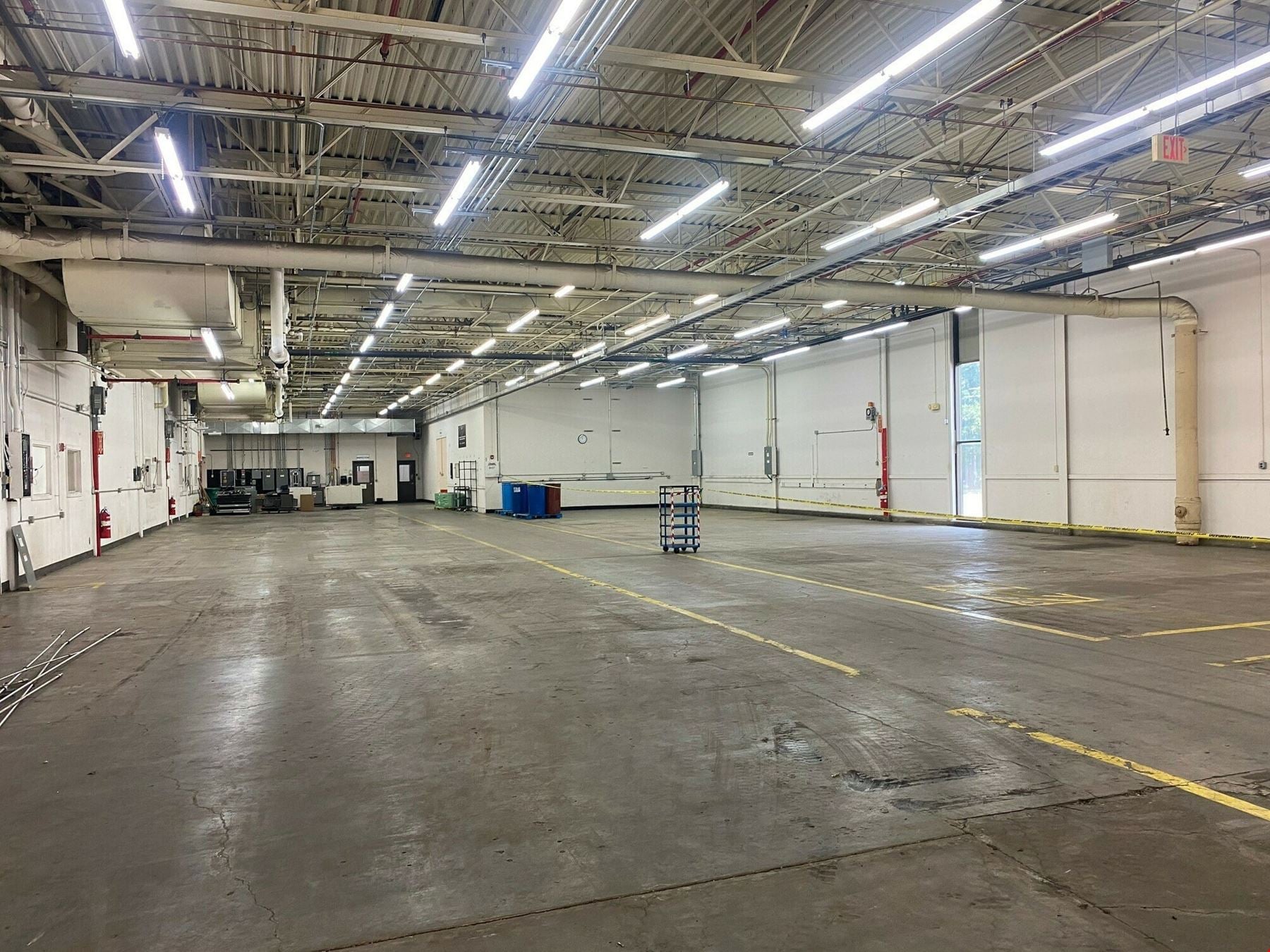 58,960 SF Manufacturing/Warehouse Space