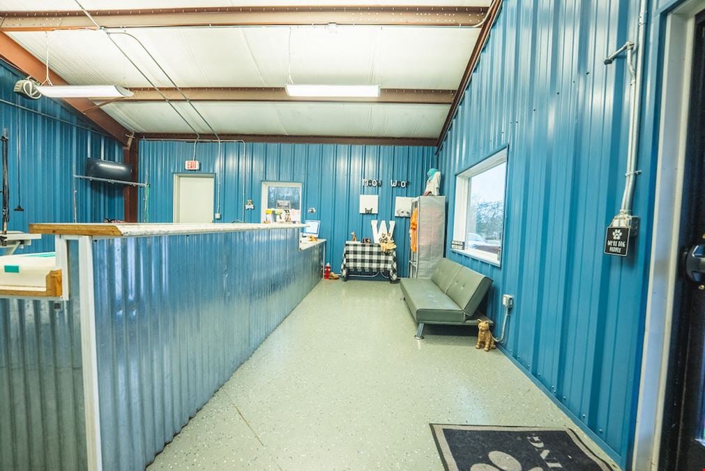 Commercial Building in Abingdon, VA for Sale