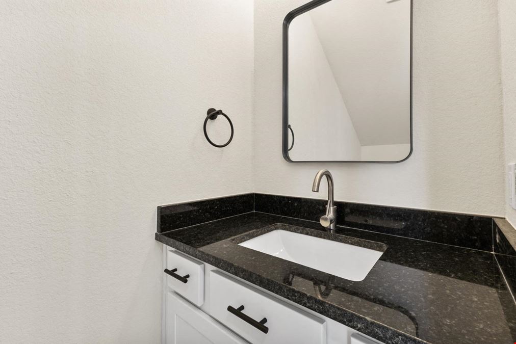 6 Unit Duplex Package in Brenham