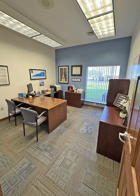 333 W Commerce Blvd
