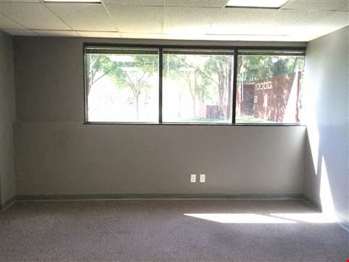 Workstyle Flexible Spaces - 10000 North 31st Avenue