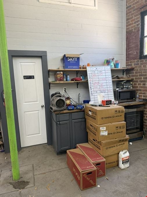 +/-8,000sf Retail Building on Broad St