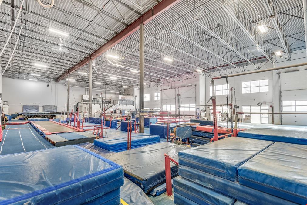Units 4 & 5 20279 97 Avenue
