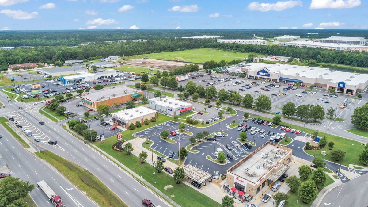 1,600 SF Retail Space | Anchored by Lowes | 36.2K VPD