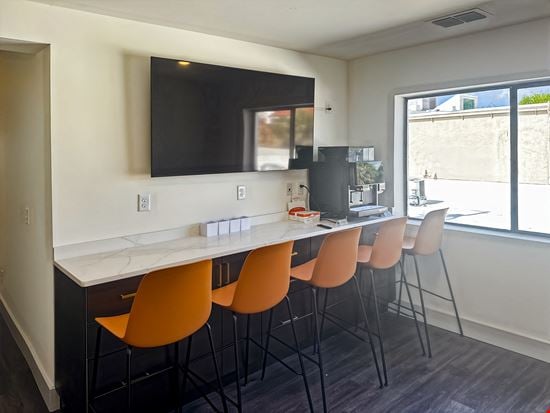 Regus - Winter Haven - 3rd St NW