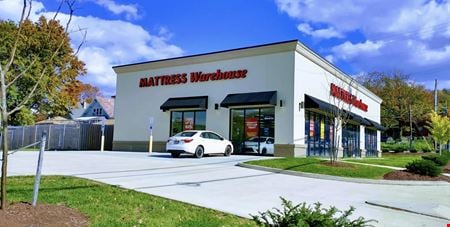 Preview of Retail space for Rent at 325 Hulton Rd