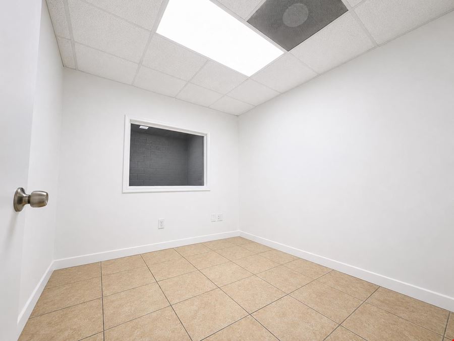 2818-20 NW 72nd Avenue