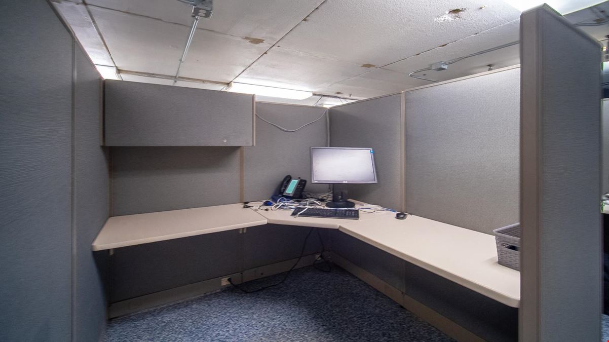 Flexible Commercial Space on Broadway Ave