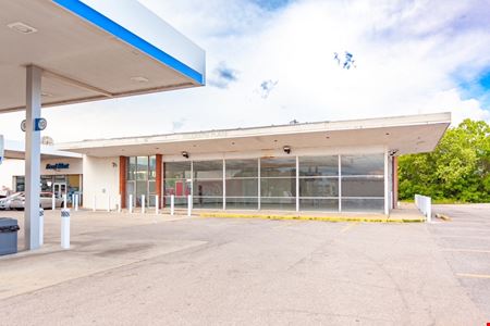 Preview of Retail space for Rent at 2429 Carraway Blvd