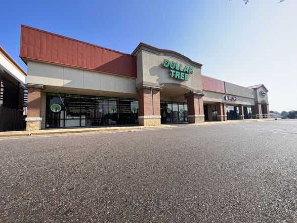Preview of Retail space for Rent at 3878 Goodman Road