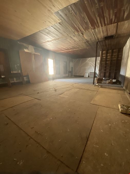 116 Courthouse Square - Upstairs