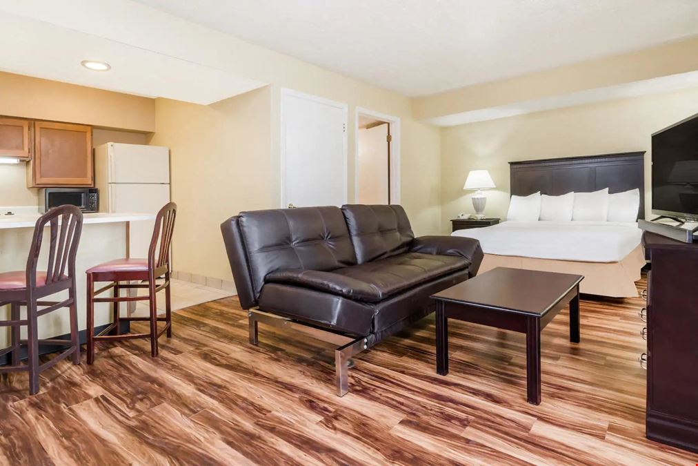 Hawthorn Suites - Columbus, OH