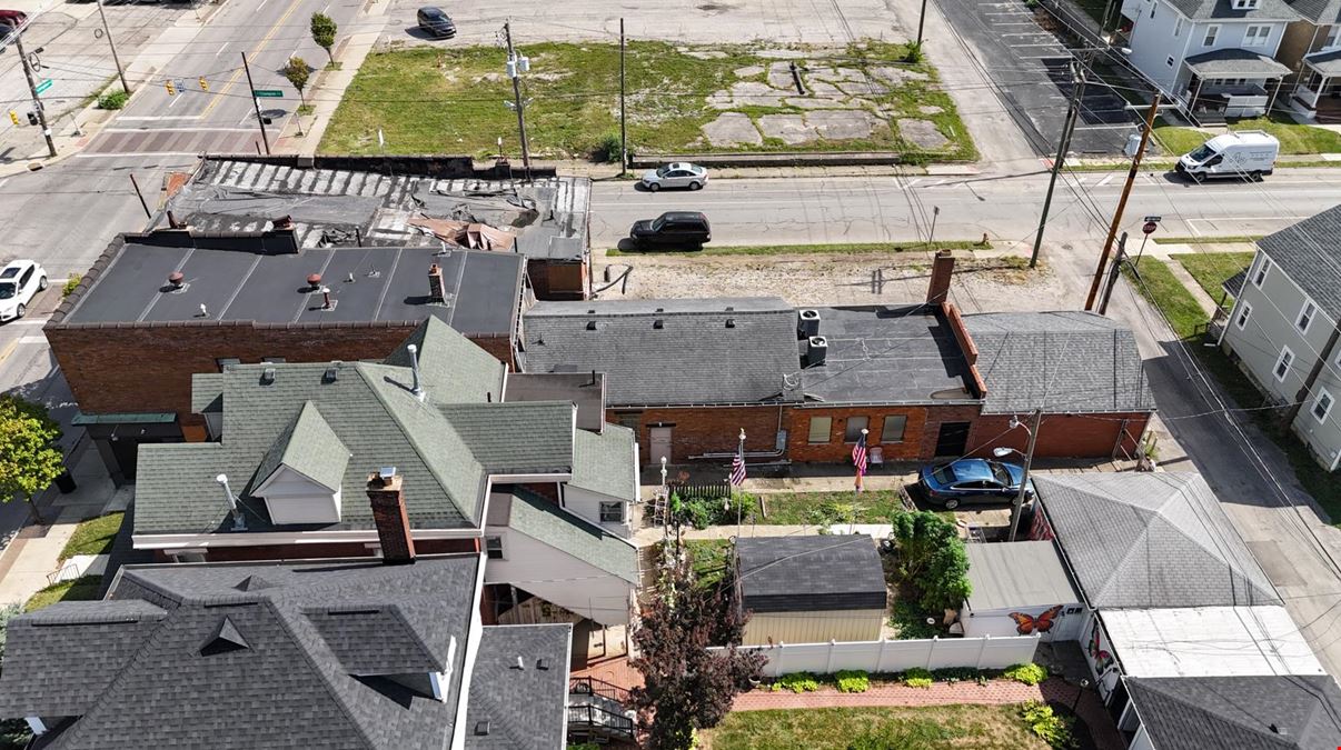 1029-1031 E Livingston Ave