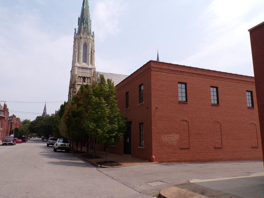 2000-2010 S 8th St (Soulard)