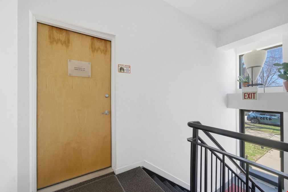 1733 W. Lawrence Ave | Unit CU2