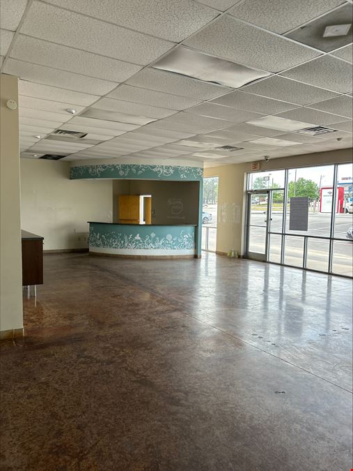 7122 San Pedro Ave