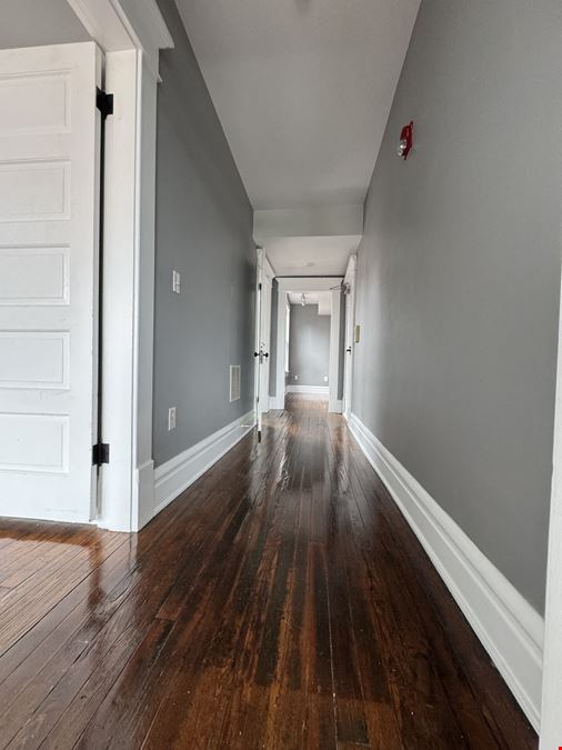 108-110 E Main St