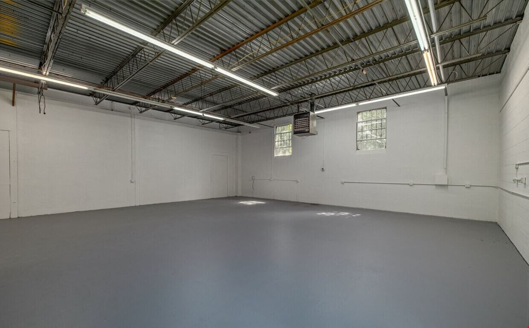 North Graham Business Center - Flexible, Functional, and Fully Renovated