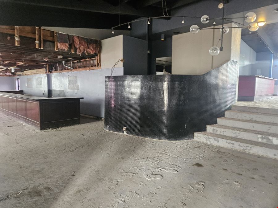 Former Restaurant on Southwest Highway