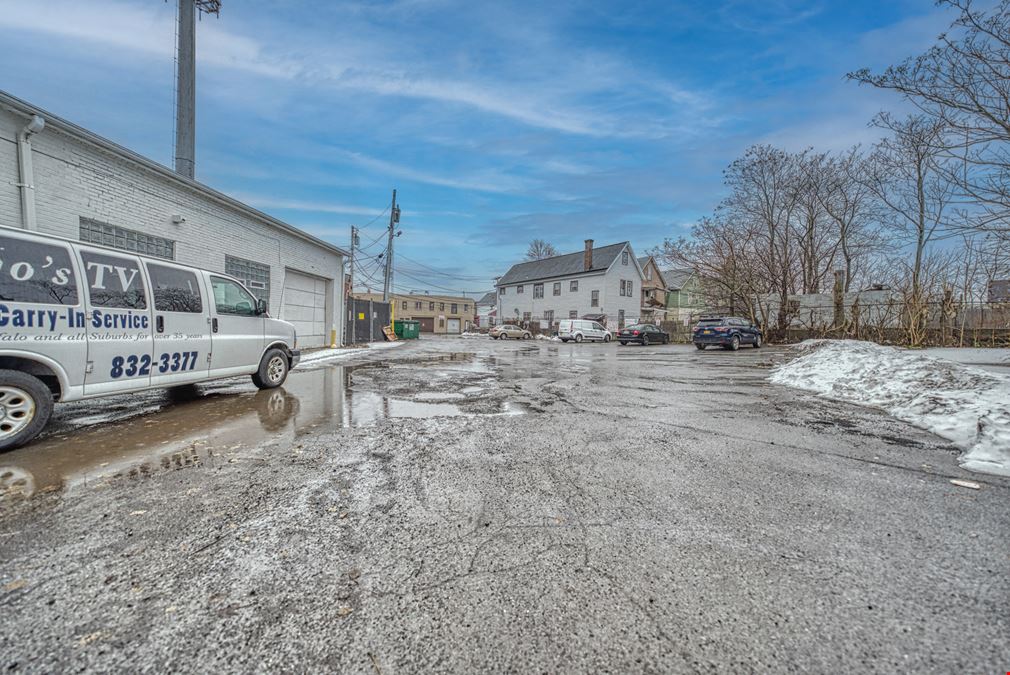 2297-2303 Main Street