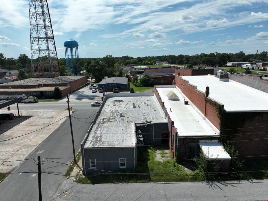 Downtown Clinton - Owner User/Value Add