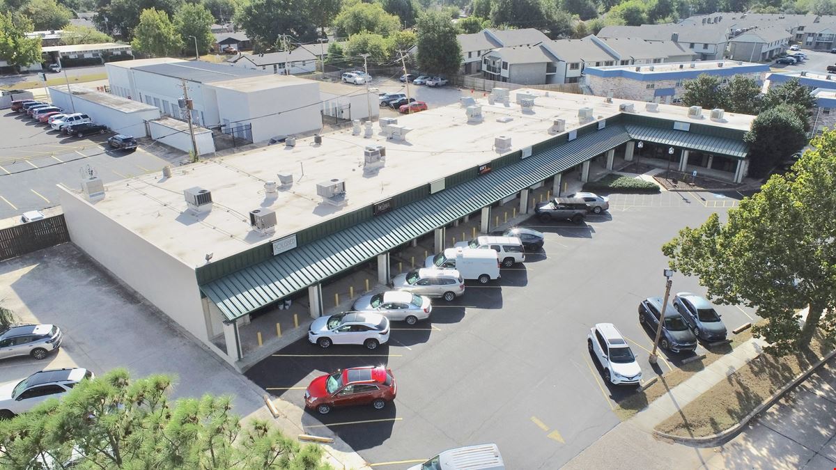 Hal Muldrow Retail Center