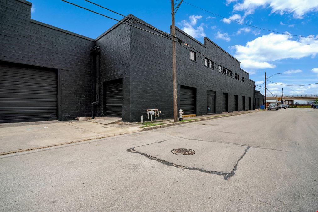 200 Seguin St