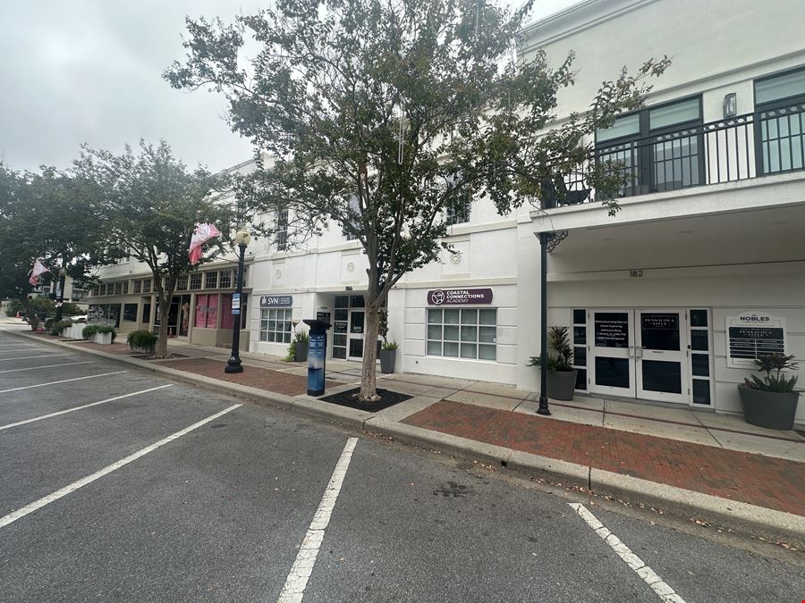 Downtown Pensacola Retail Space for Lease