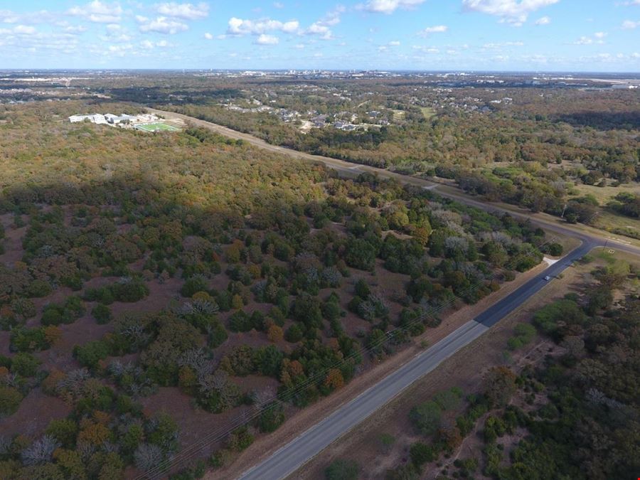 ± 8.15 AC | West Villa Maria Road