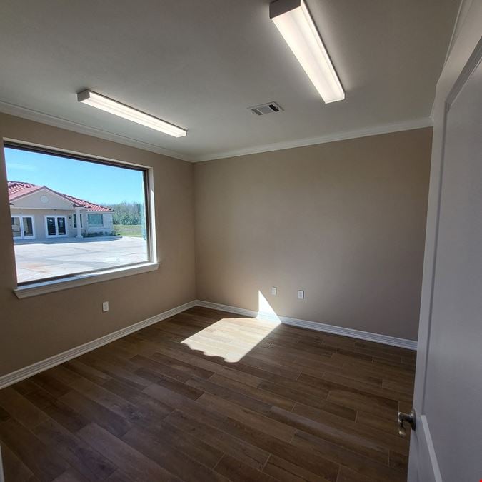 Prime Pearland Professional Office | For Sale or Lease Unit 1502