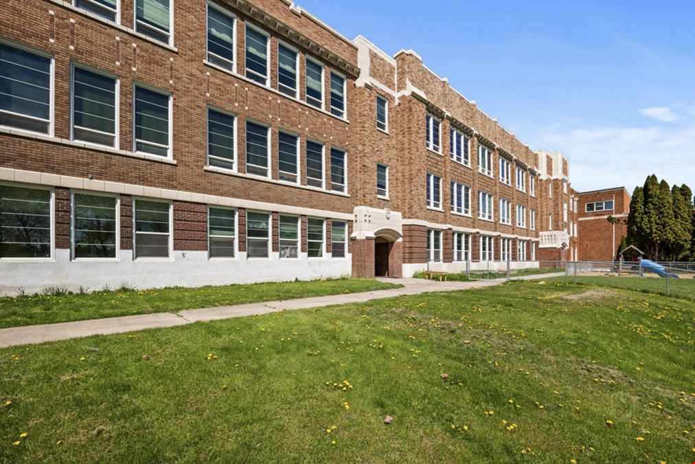 Gladish Community Center