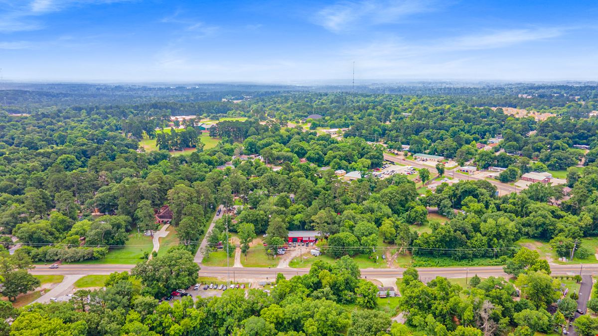 High-Traffic Commercial Property Near I-45