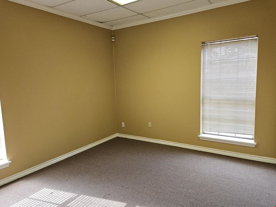14741 Pebble Bend