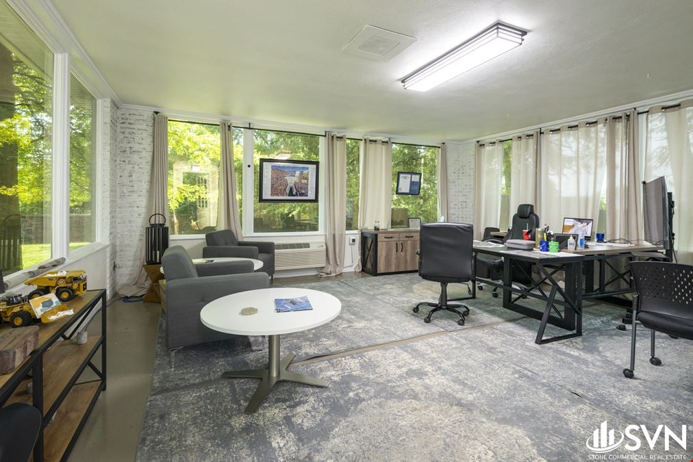 Richmond Office or Retail FOR LEASE