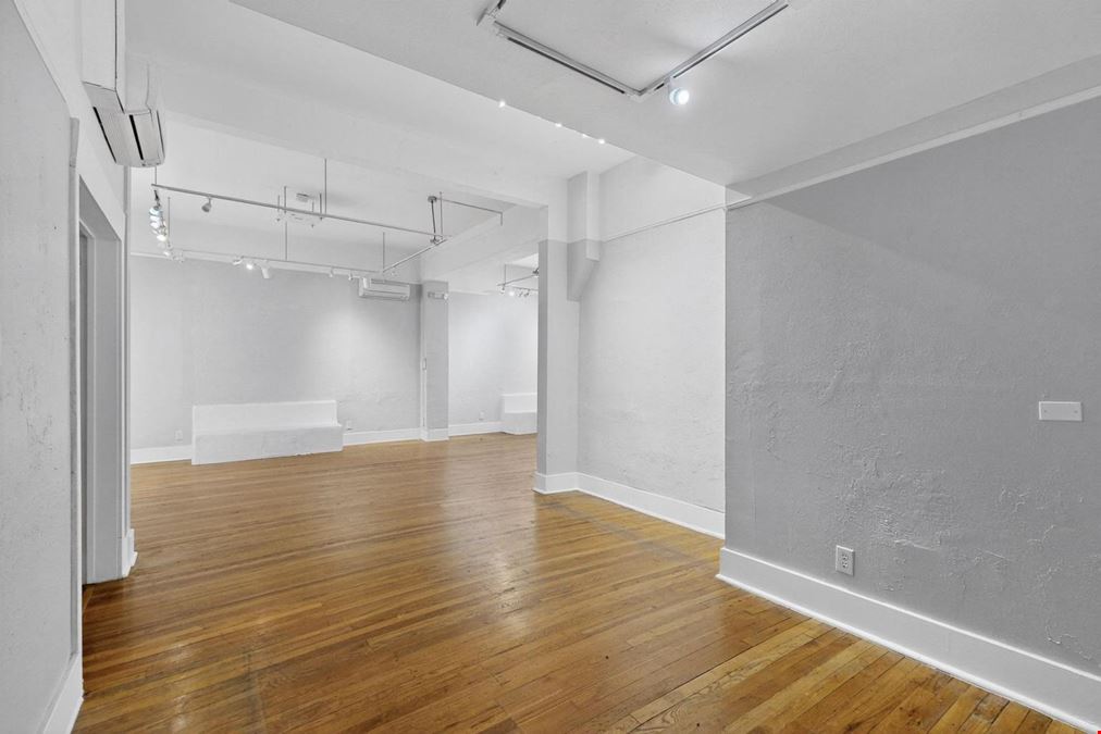 606 Broadway Blvd SE