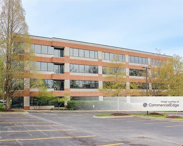 Bellevue Park Corporate Center - 400 Bellevue Pkwy