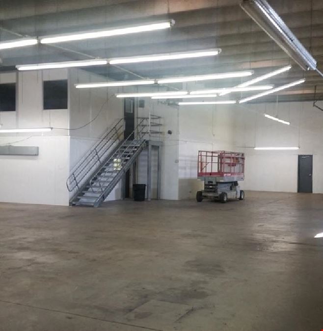 2-Unit Industrial Warehouse with Yard