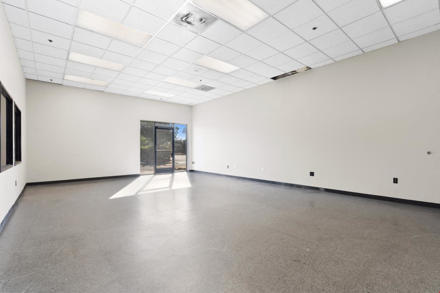 ReadySpaces Santa Ana
