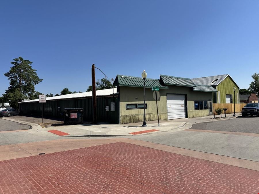 2201 Lake Ave