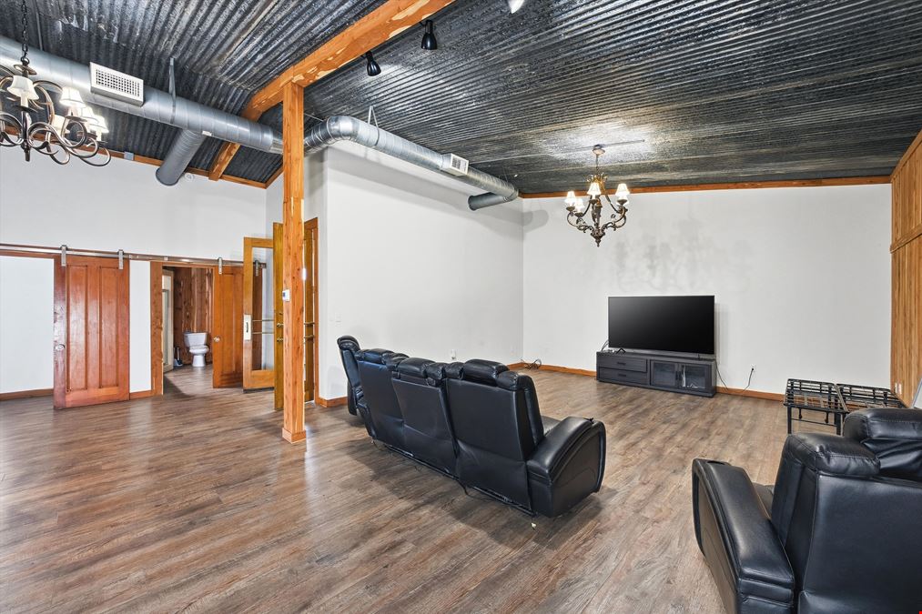 31589 W Highway 84