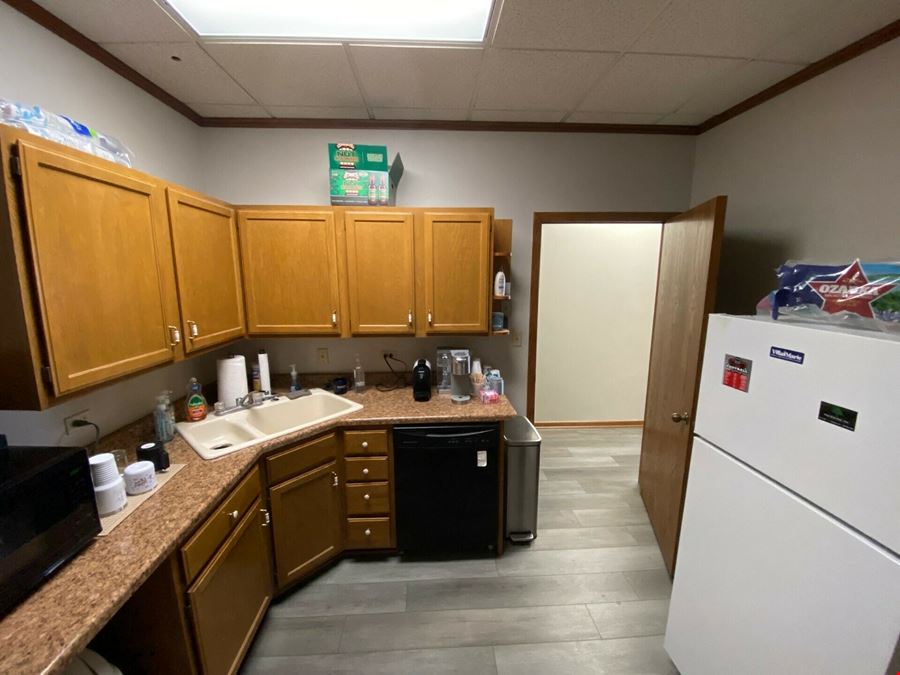 6221 S 58th St