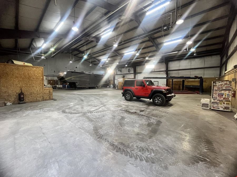Industrial Shop Near Eglin St with Loading Dock & Office