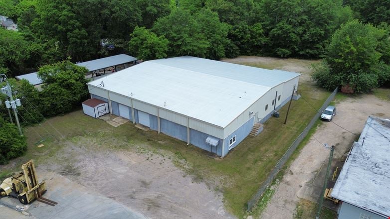 Preview of Industrial space for Rent at 105 E Newberry Ave