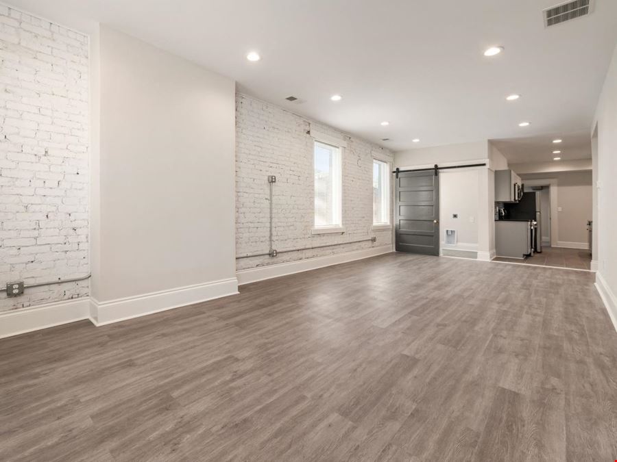 1029-1031 E Livingston Ave