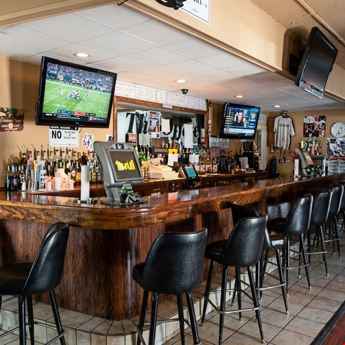 2319 Niagara Falls Blvd - 3,096± SF Retail / Restaurant Space – Former Pizzeria & Sports Bar
