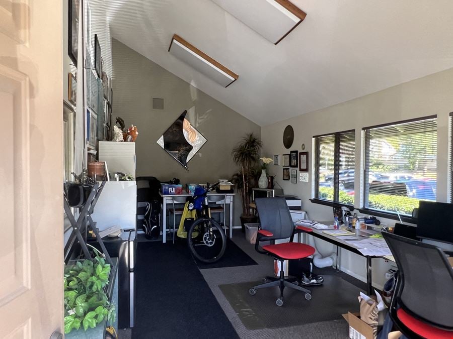 141 Duesenberg Drive