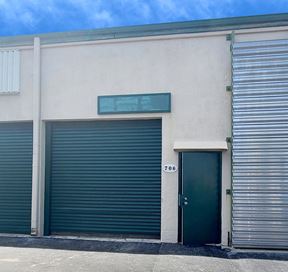 Office/Warehouse 950 SQFT