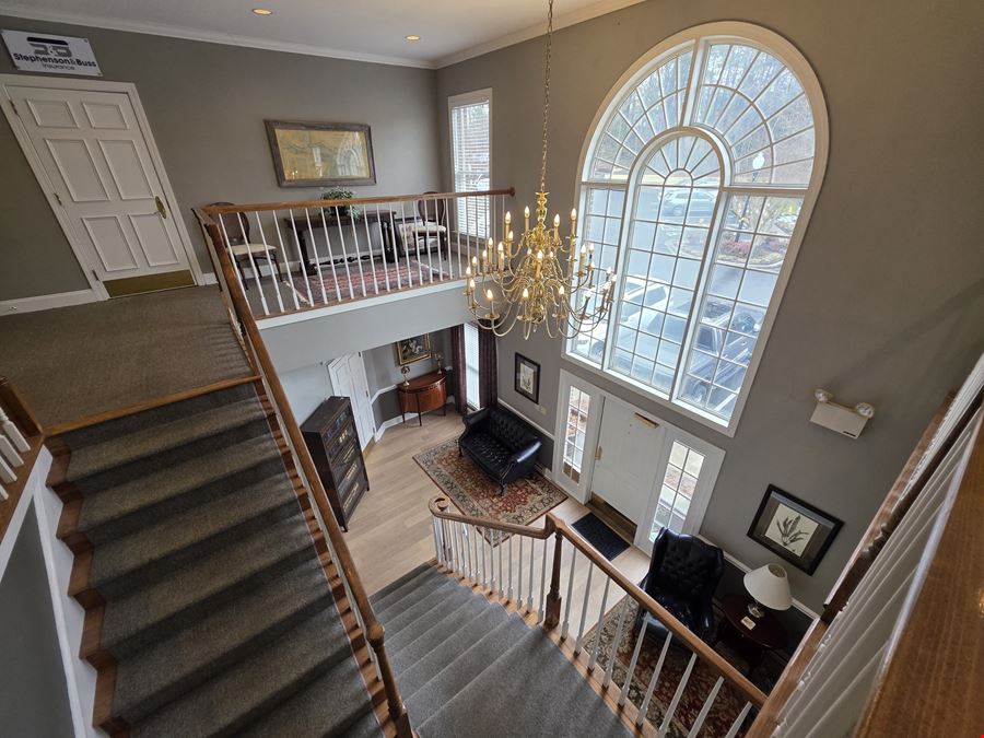 109 Laurens Rd
