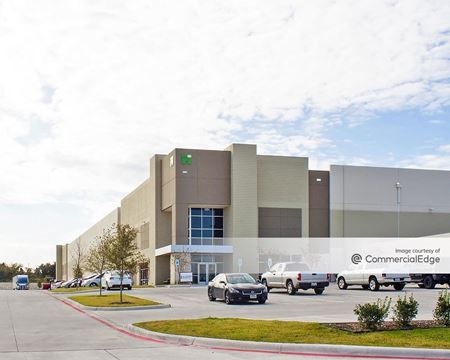 Preview of commercial space at 1251 North Cockrell Hill Road